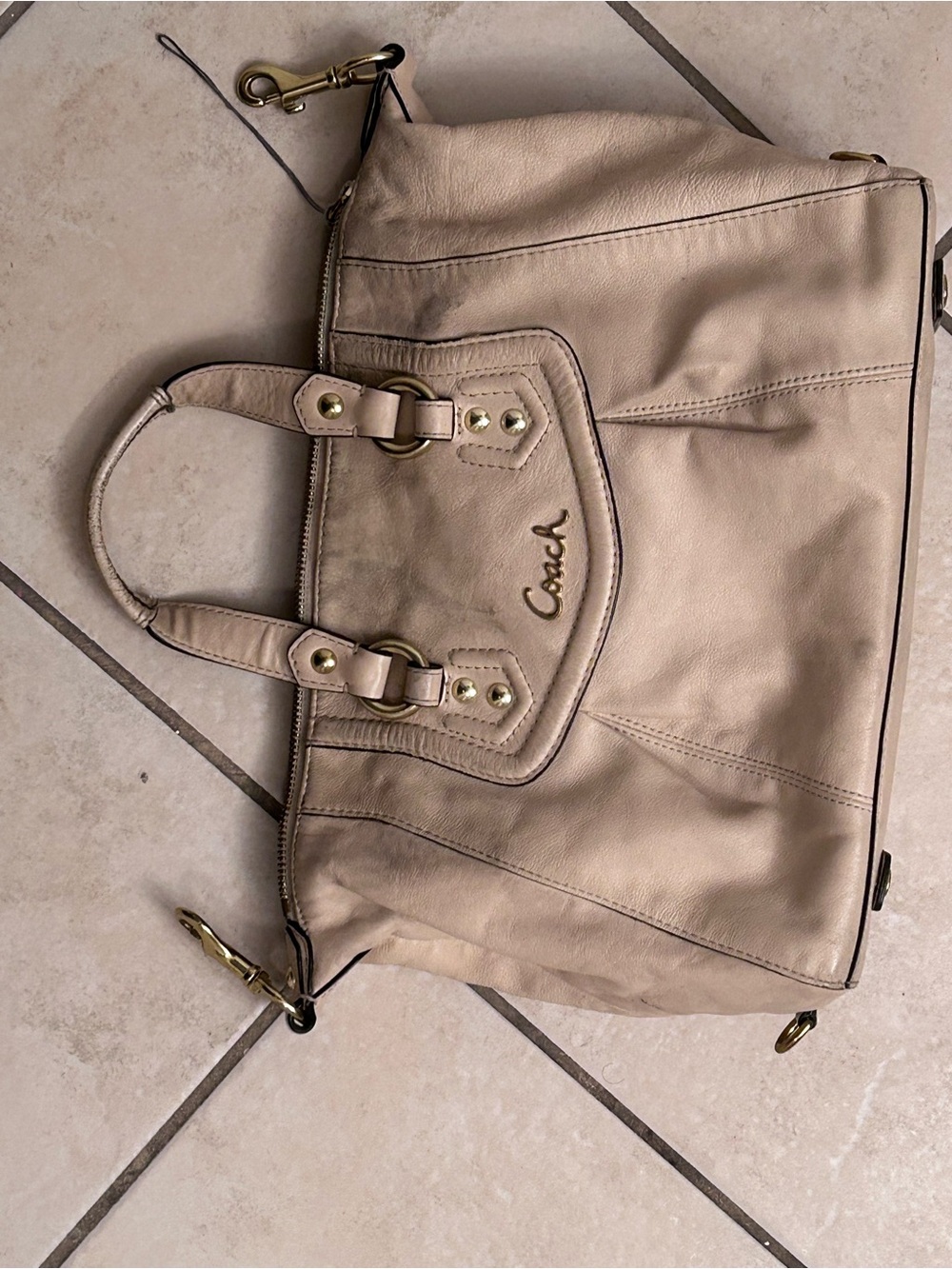 Coach Cream Leather Shoulder Bag with Gold Hardware